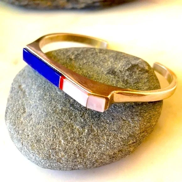 Vintage Navajo Native American Lapis and Mother of Pearl Bracelet - Picture 8 of 15